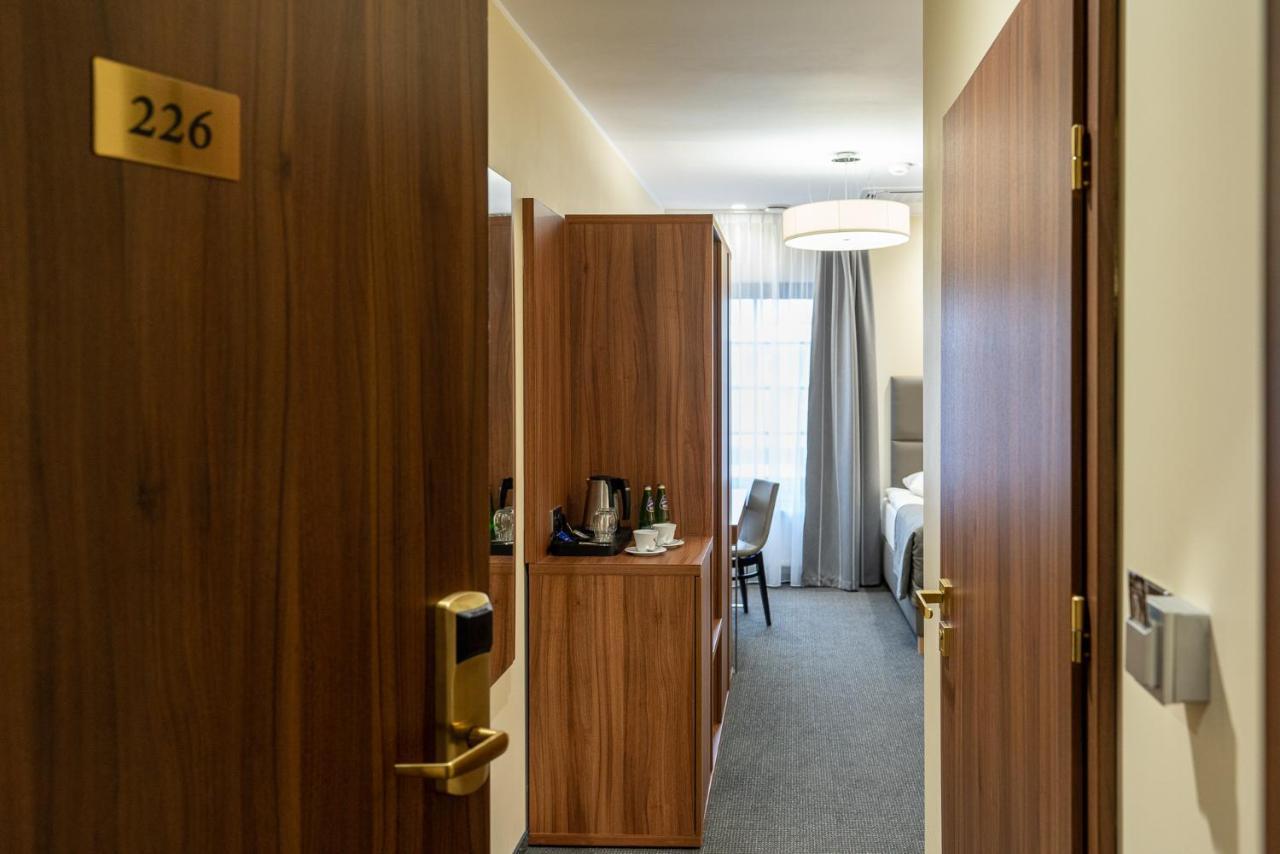 Hotel Wodnik Bydgoszcz Ngoại thất bức ảnh